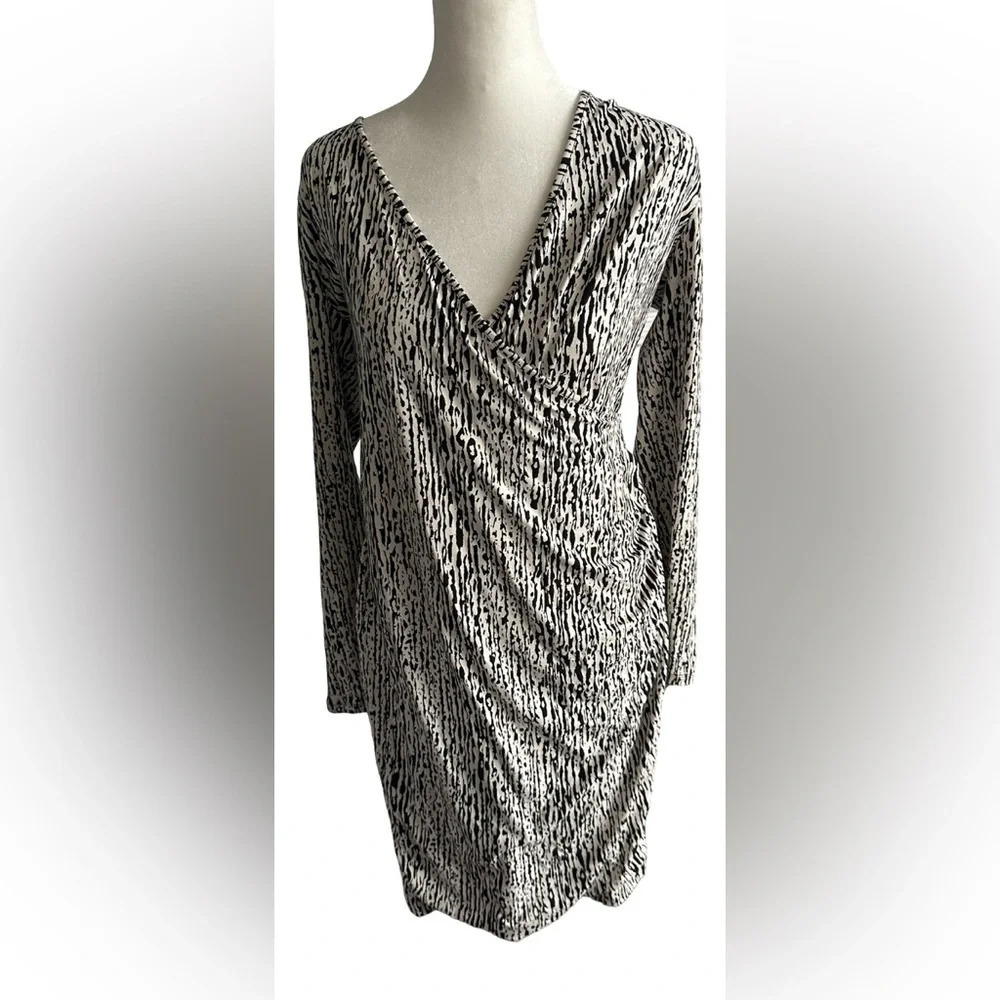 Banana Republic Womens Dress Petite M White Black A Line Long Sleeve V Neck